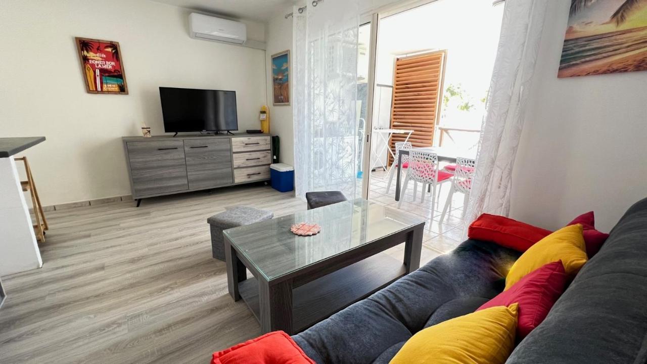 L'Eden Cocoon 3 Etoiles Proche Plage Saint Gilles Les Bains Екстериор снимка