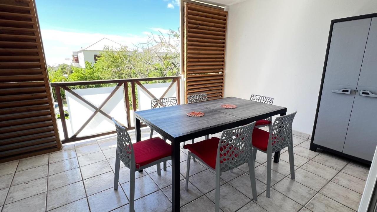 L'Eden Cocoon 3 Etoiles Proche Plage Saint Gilles Les Bains Екстериор снимка